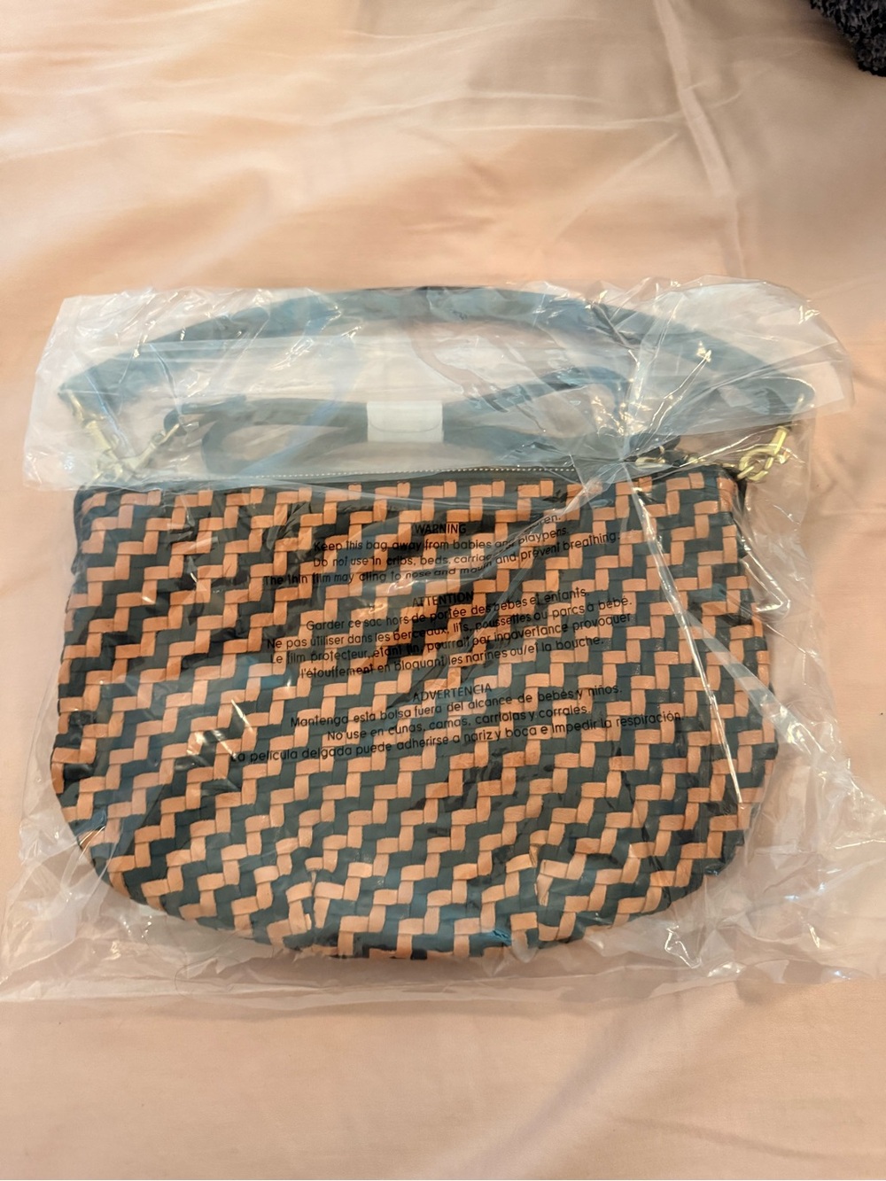 Clare V Petit Moyen Messenger Bag - Picture 3 of 5